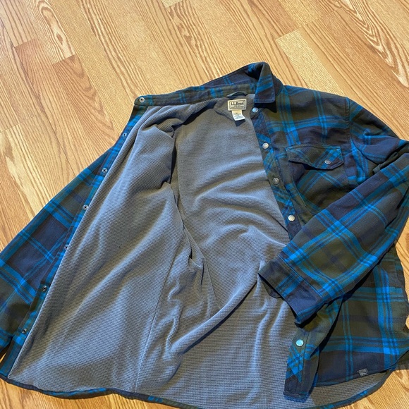 LL Bean Men’s Thermal Flannel (Medium) - Picture 3 of 3